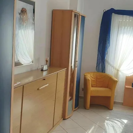 Tinas House Салоники